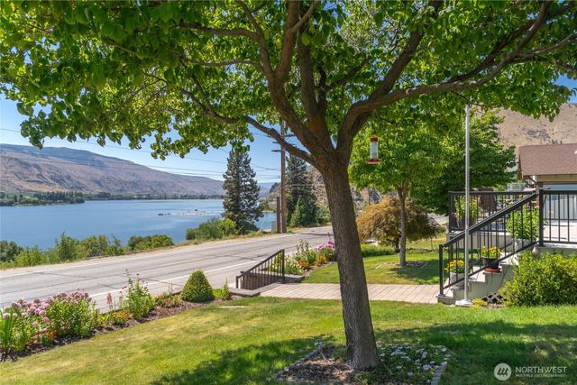 2548 Entiat Way, Entiat, WA 98822