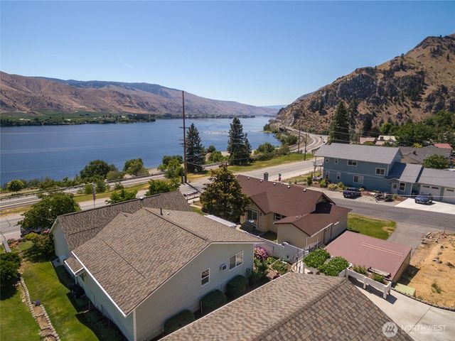 2548 Entiat Way, Entiat, WA 98822