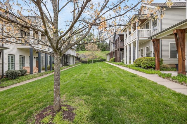 306 Artisan Ln, Nashville, TN 37204