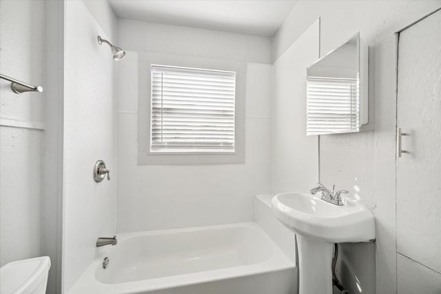 3431 Beulah, Houston, TX 77004
