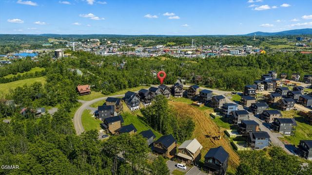 2872 Sequoia Road, Pigeon Forge, TN 37863