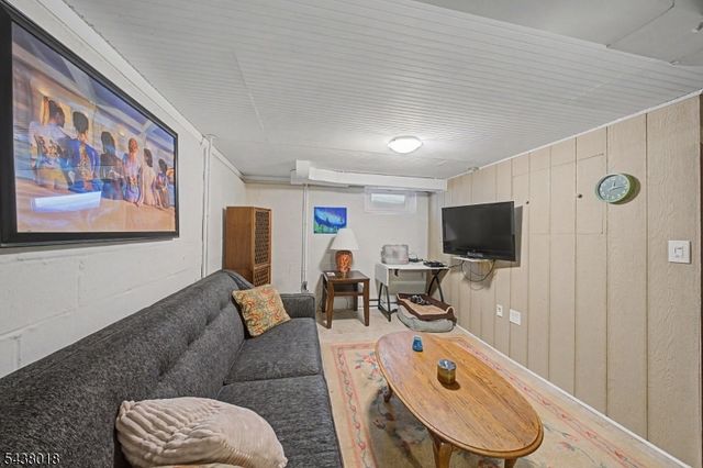 714 5Th Street, Carlstadt Boro, NJ 07072