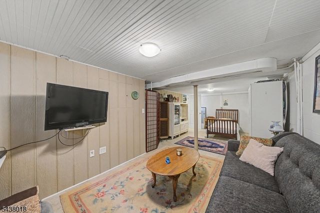 714 5Th Street, Carlstadt Boro, NJ 07072