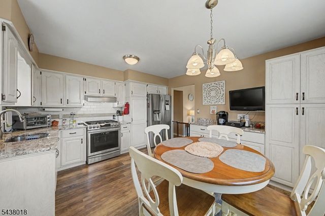 714 5Th Street, Carlstadt Boro, NJ 07072