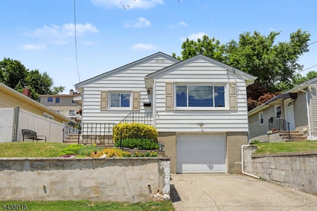 714 5Th Street, Carlstadt Boro, NJ 07072