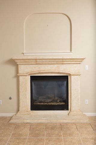 7917 Menler DR, Austin, TX 78735