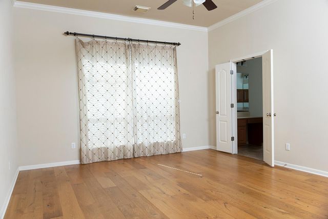 7917 Menler DR, Austin, TX 78735