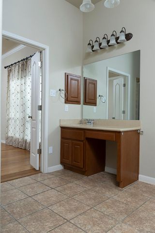 7917 Menler DR, Austin, TX 78735