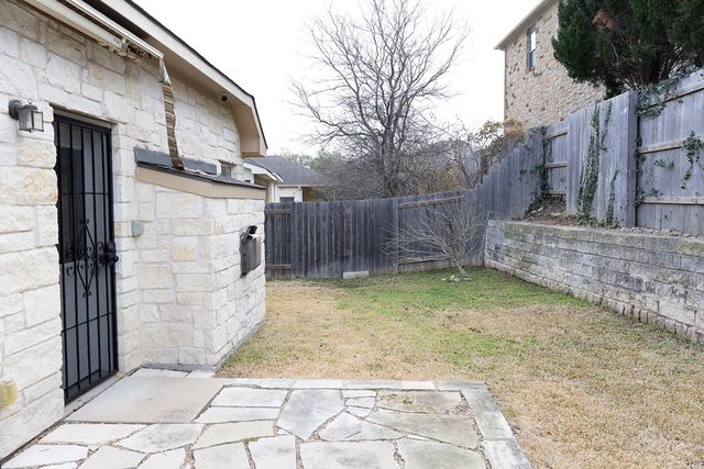 7917 Menler DR, Austin, TX 78735