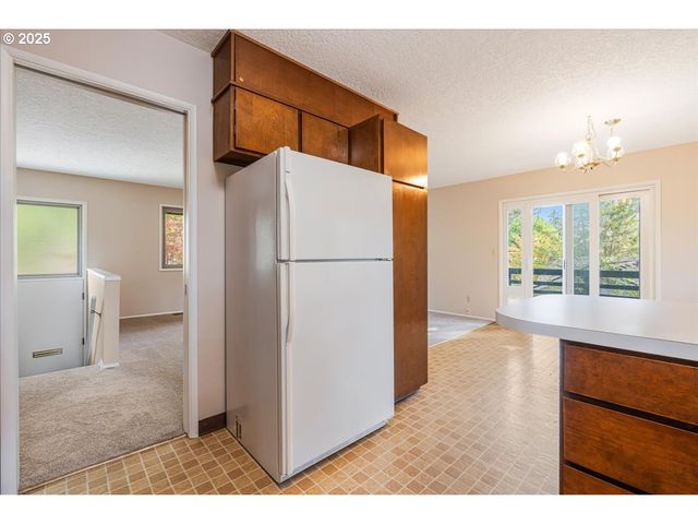 11420 Sw TIMBERLINE Dr, Beaverton, OR 97008