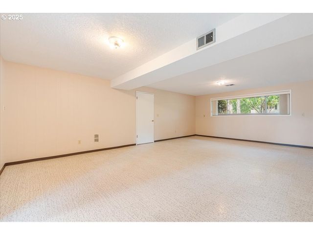 11420 Sw TIMBERLINE Dr, Beaverton, OR 97008