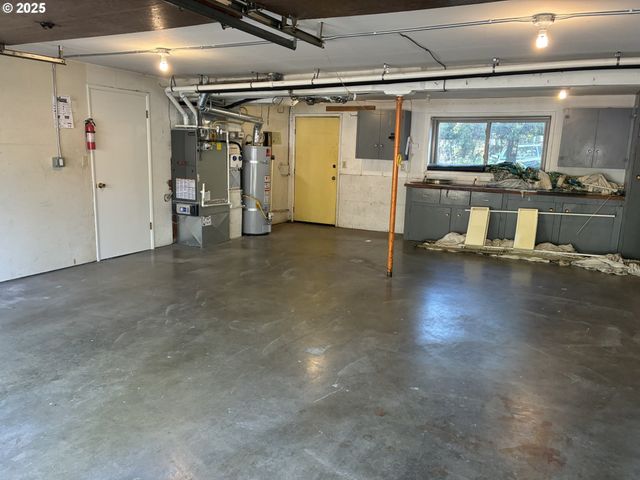 11420 Sw TIMBERLINE Dr, Beaverton, OR 97008