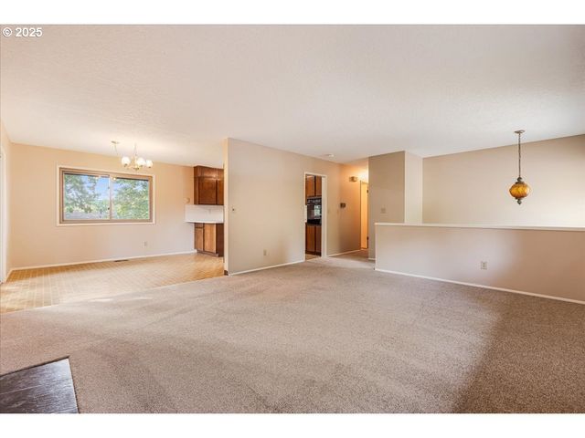 11420 Sw TIMBERLINE Dr, Beaverton, OR 97008