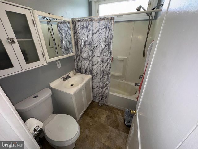 800 HICKORY AVE, Browns Mills, NJ 08015