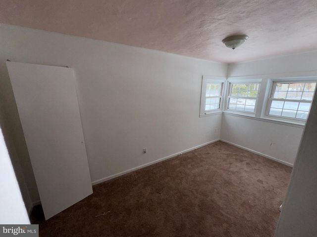 800 HICKORY AVE, Browns Mills, NJ 08015