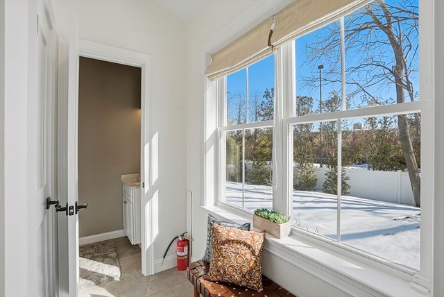 279 West Central B, Natick, MA 01760