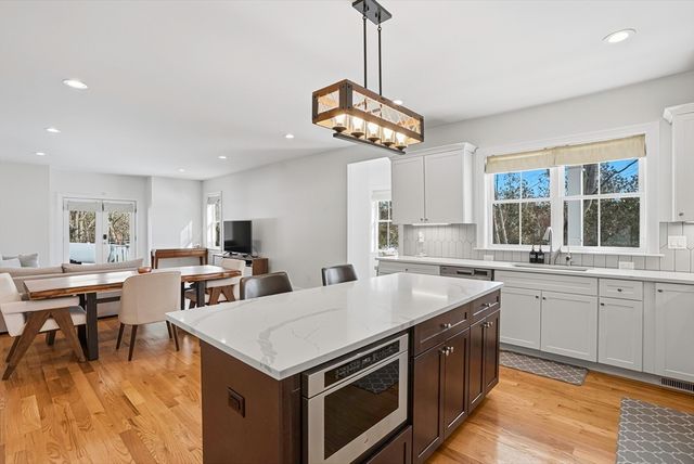 279 West Central B, Natick, MA 01760