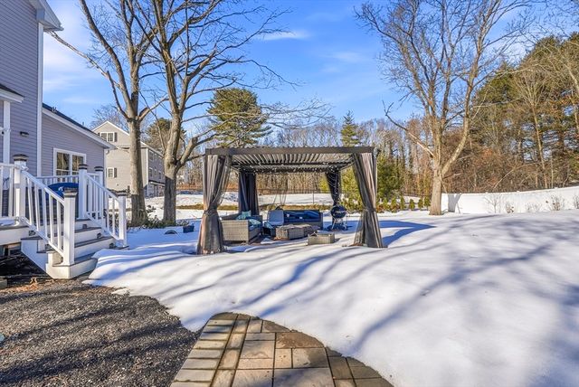 279 West Central B, Natick, MA 01760