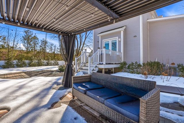 279 West Central B, Natick, MA 01760