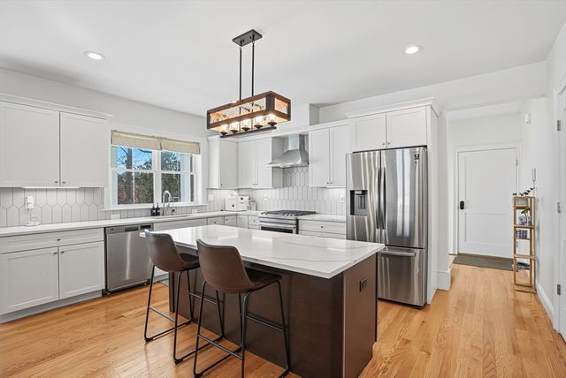 279 West Central B, Natick, MA 01760