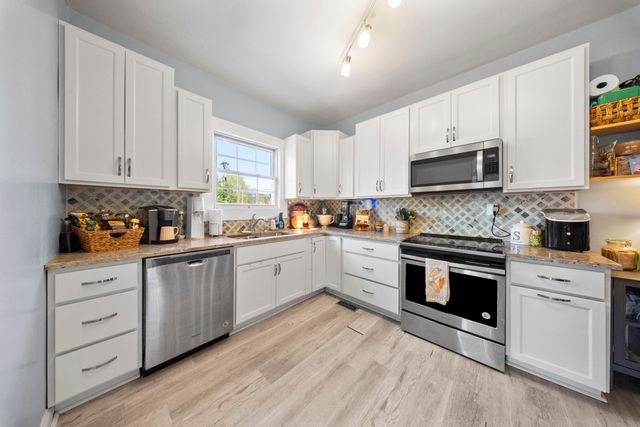 714 Bellefonte Princess Rd, Ashland, KY 41101