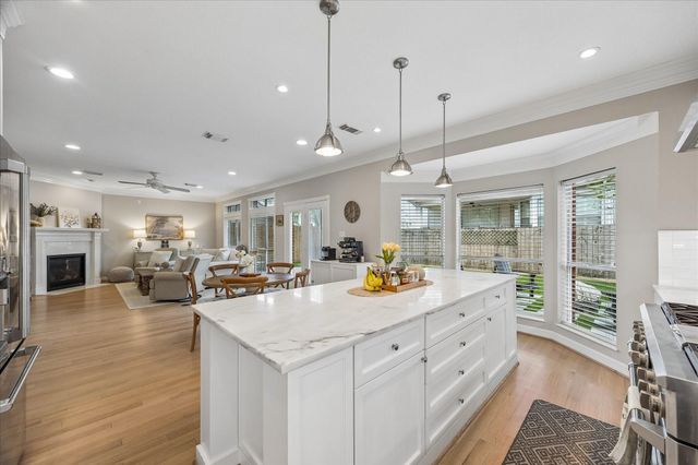 4320 Wendell Street, Bellaire, TX 77401