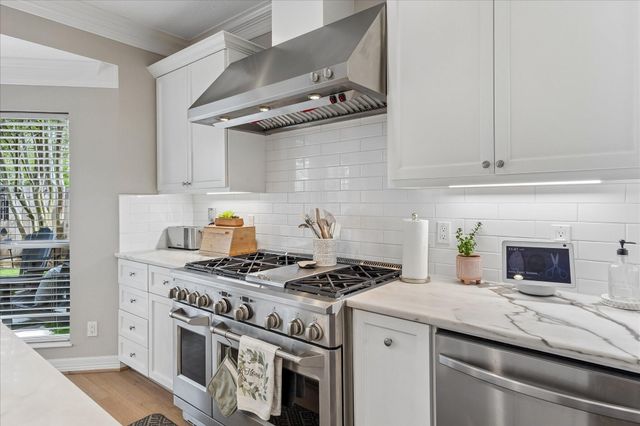 4320 Wendell Street, Bellaire, TX 77401