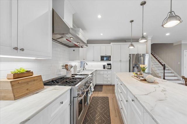 4320 Wendell Street, Bellaire, TX 77401