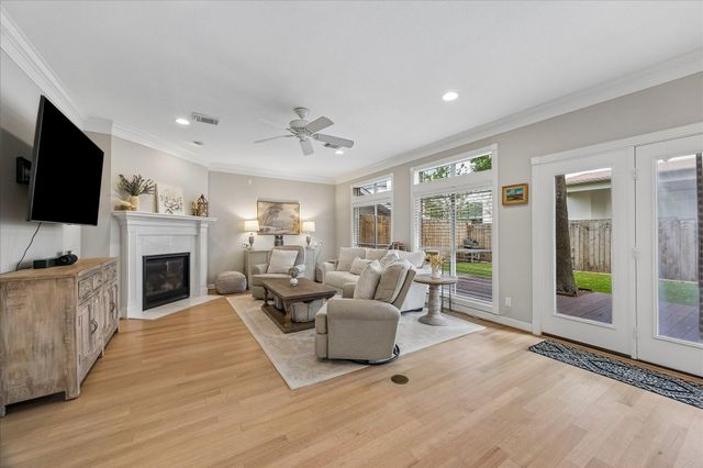 4320 Wendell Street, Bellaire, TX 77401