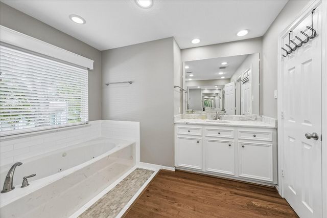 4320 Wendell Street, Bellaire, TX 77401