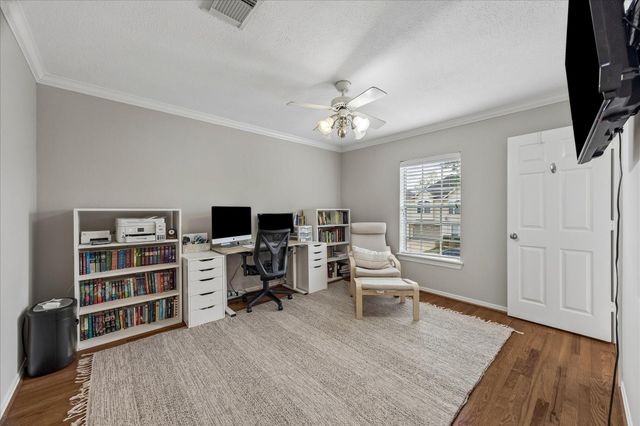 4320 Wendell Street, Bellaire, TX 77401