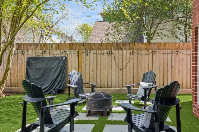 4320 Wendell Street, Bellaire, TX 77401