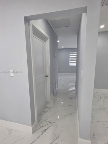 4990 NW 31st Ave, Miami, FL 33142