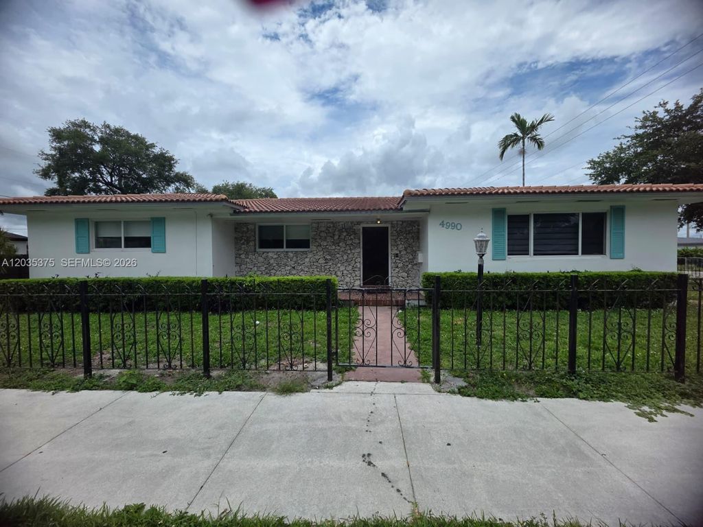 4990 NW 31st Ave, Miami, FL 33142