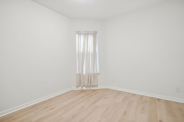 4045 W Nelson Street, Chicago, IL 60641