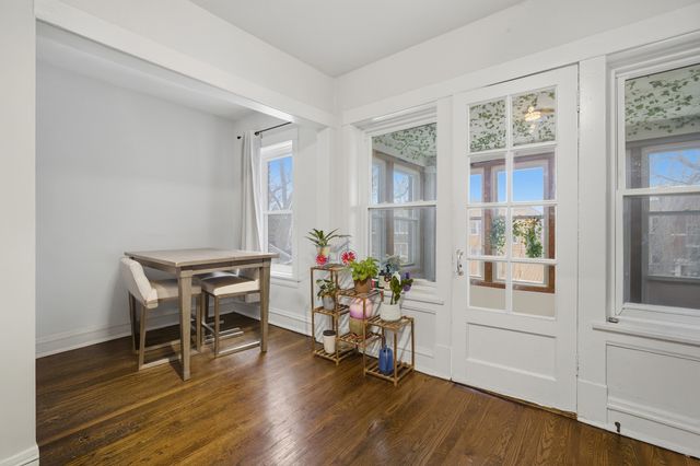 4045 W Nelson Street, Chicago, IL 60641