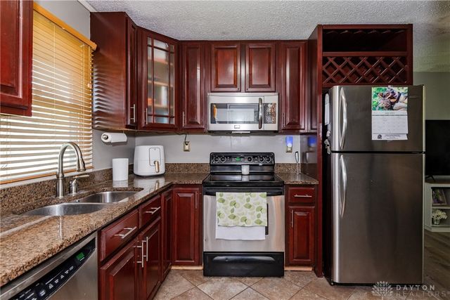 1221 Highview Drive, Fairborn, OH 45324