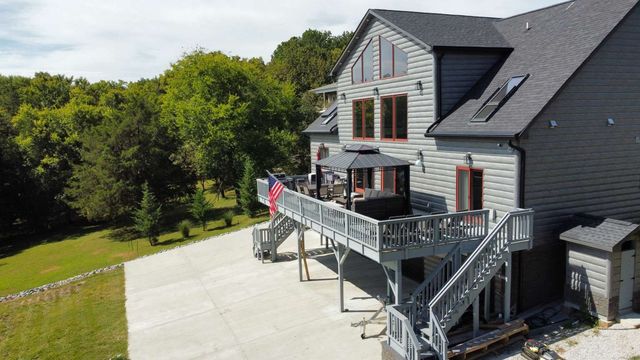 883 Newton Ln, Gallatin, TN 37066
