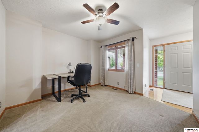 8342 Upton Grey Lane, Lincoln, NE 68516
