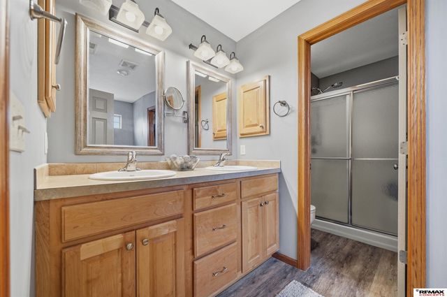 8342 Upton Grey Lane, Lincoln, NE 68516