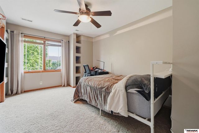 8342 Upton Grey Lane, Lincoln, NE 68516