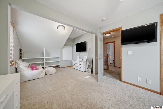 8342 Upton Grey Lane, Lincoln, NE 68516