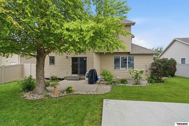 8342 Upton Grey Lane, Lincoln, NE 68516