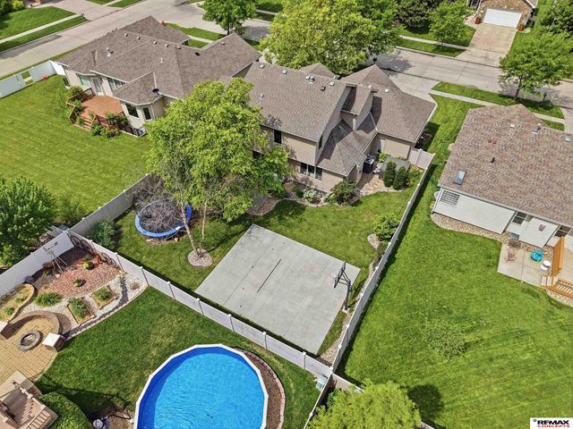 8342 Upton Grey Lane, Lincoln, NE 68516