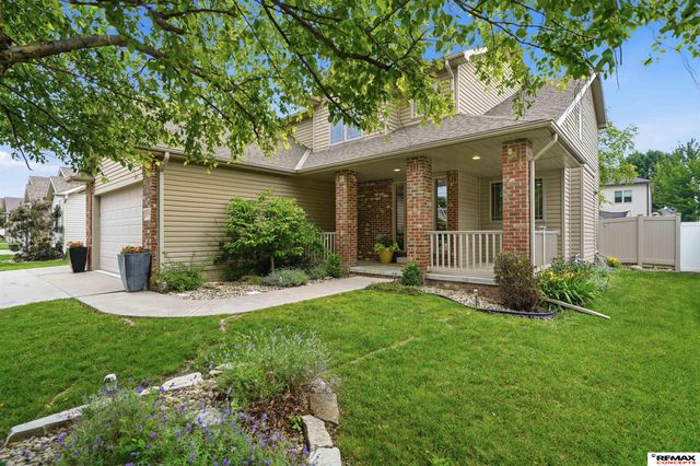 8342 Upton Grey Lane, Lincoln, NE 68516