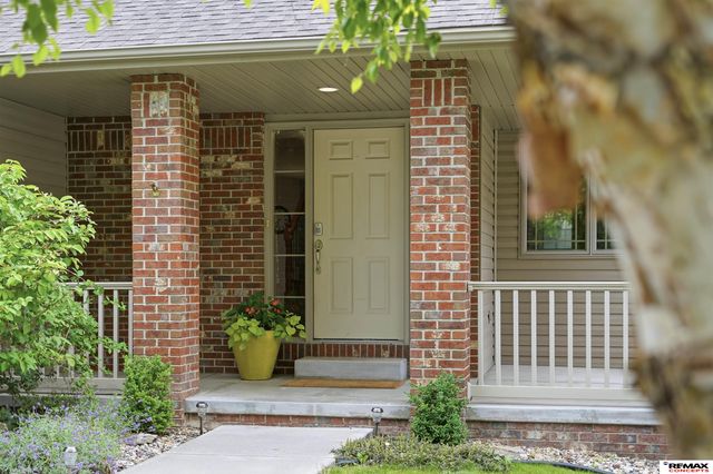 8342 Upton Grey Lane, Lincoln, NE 68516