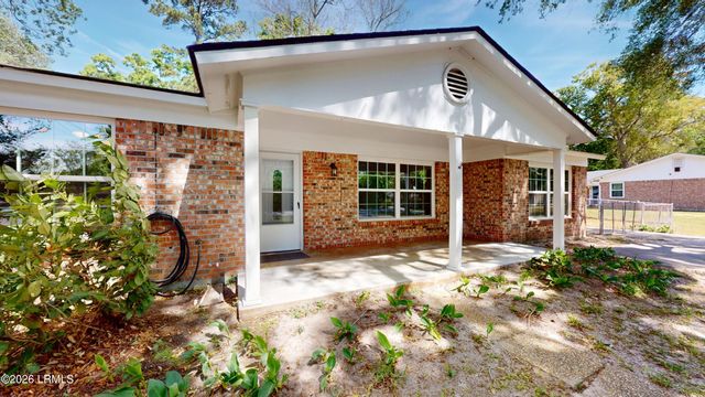 4027 Shell Point Road, Beaufort, SC 29906