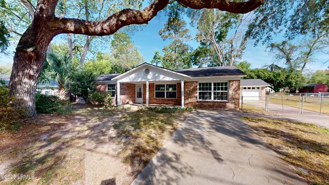 4027 Shell Point Road, Beaufort, SC 29906