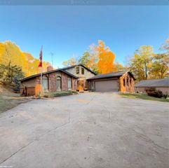 1185 Barr Road, Oxford, MI 48370