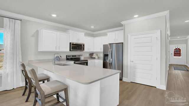 24 Spoonbill St, Cantonment, FL 32533